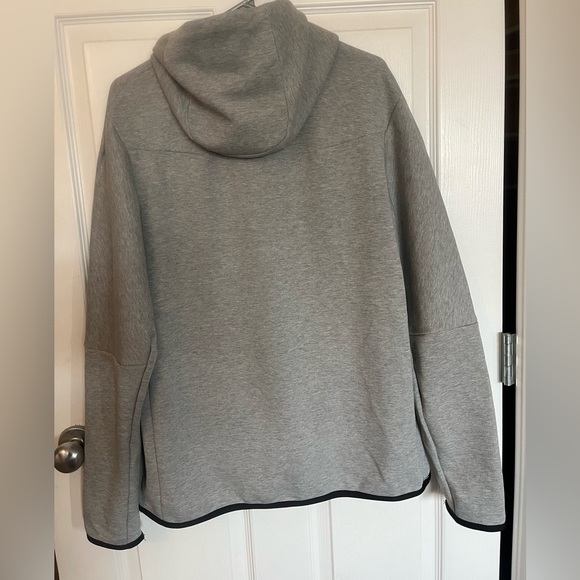 Men's Nike Sportswear Tech Fleece Pullover Hoodie | Size Large - Picture 7 of 8